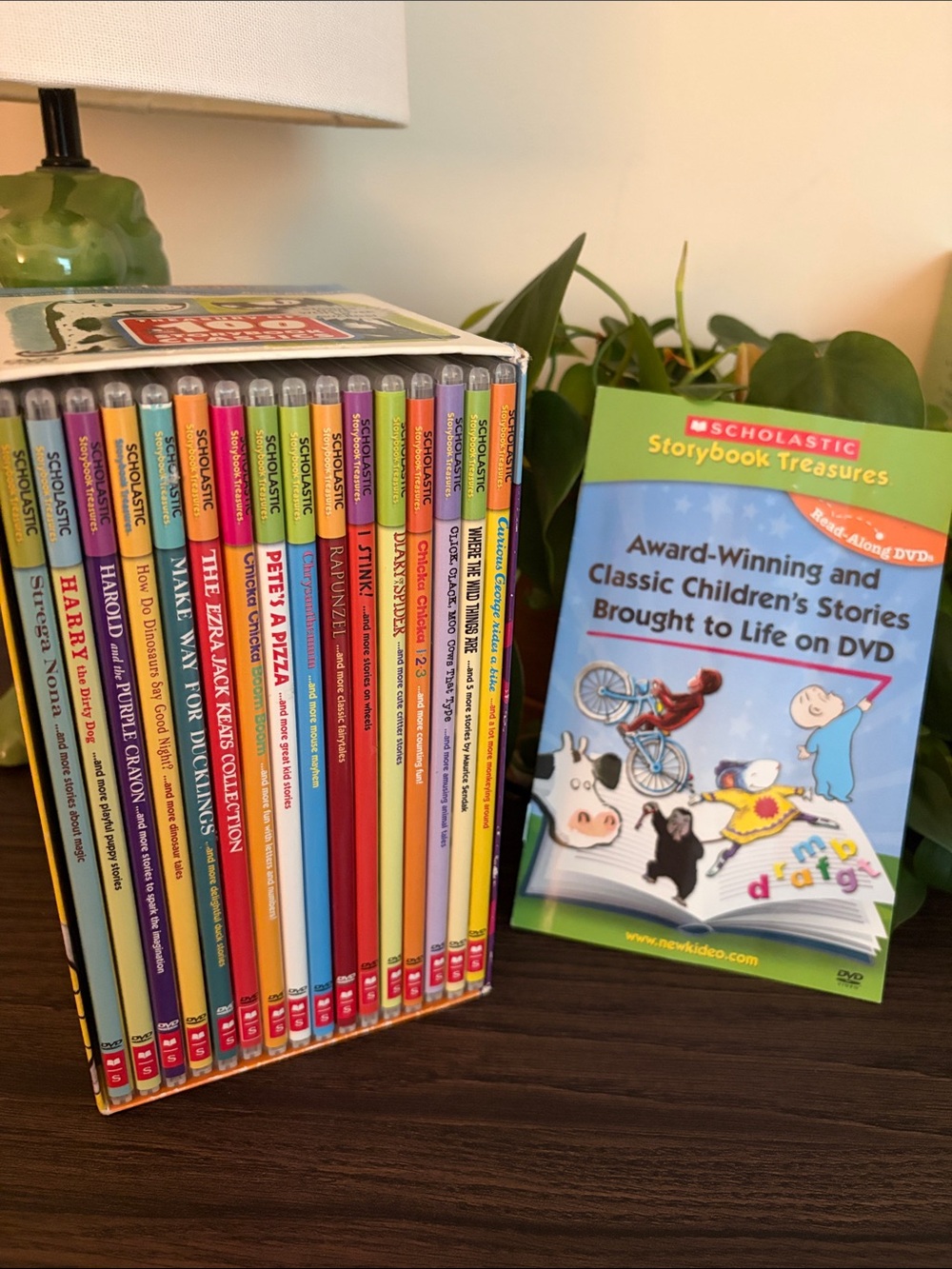 Scholastic Yellow Storybook Treasures "Treasury of 100 Storybook Classics"